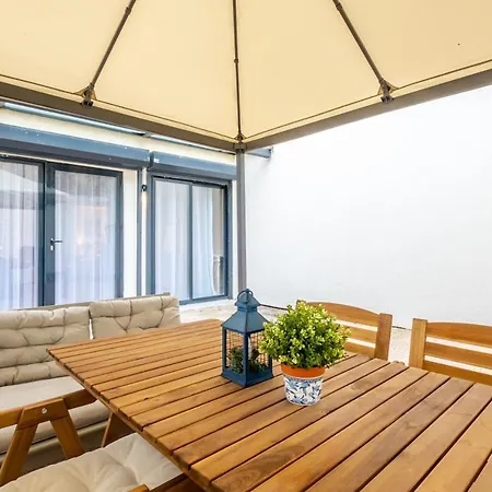 Backyard In Nisantasi Διαμέρισμα